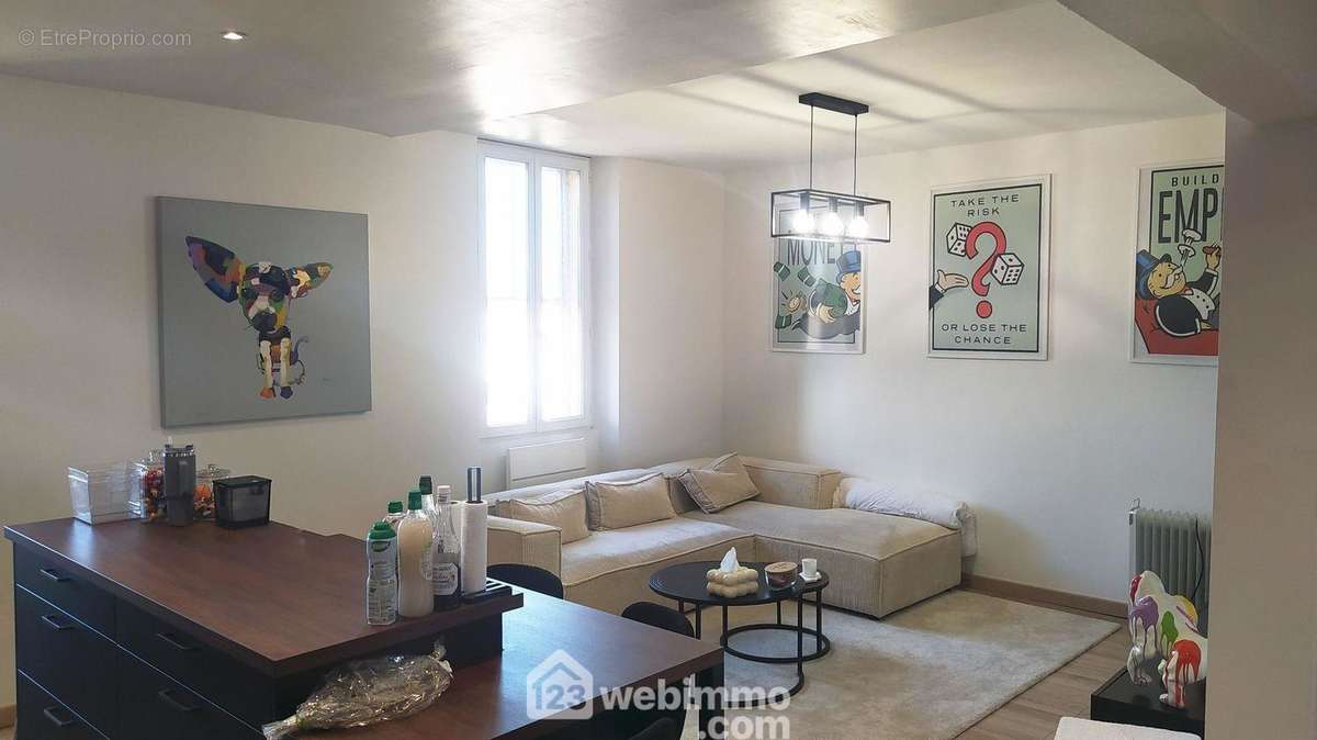 Appartement à PORT-SAINT-LOUIS-DU-RHONE