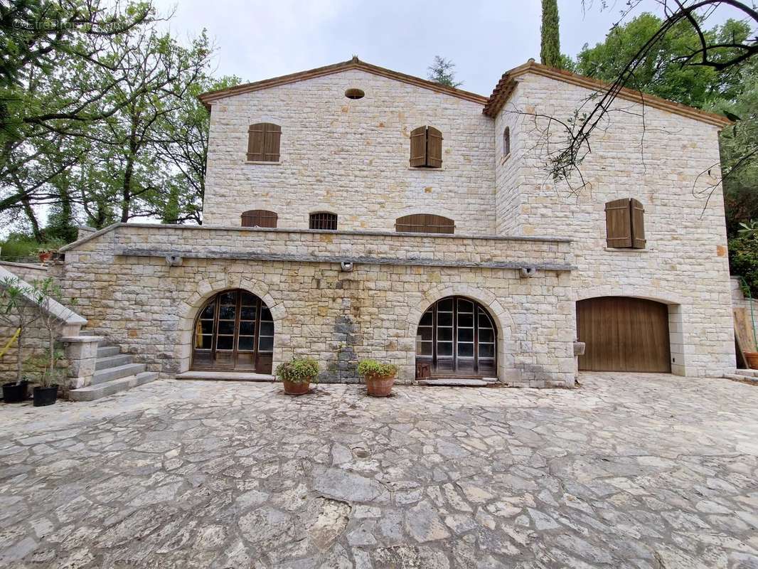 Maison à SAINT-JEANNET