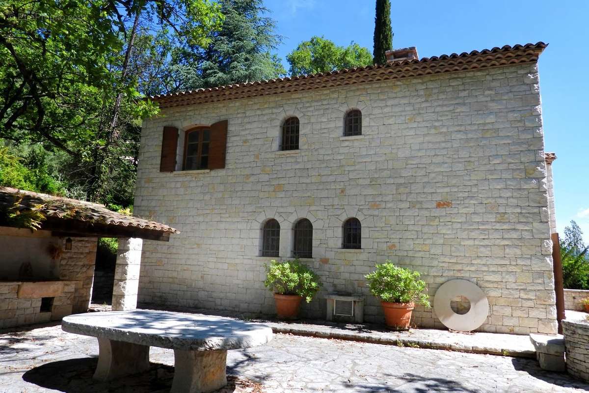 Maison à SAINT-JEANNET