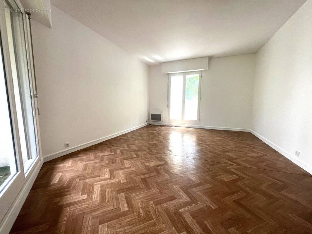 Appartement à MAISONS-ALFORT