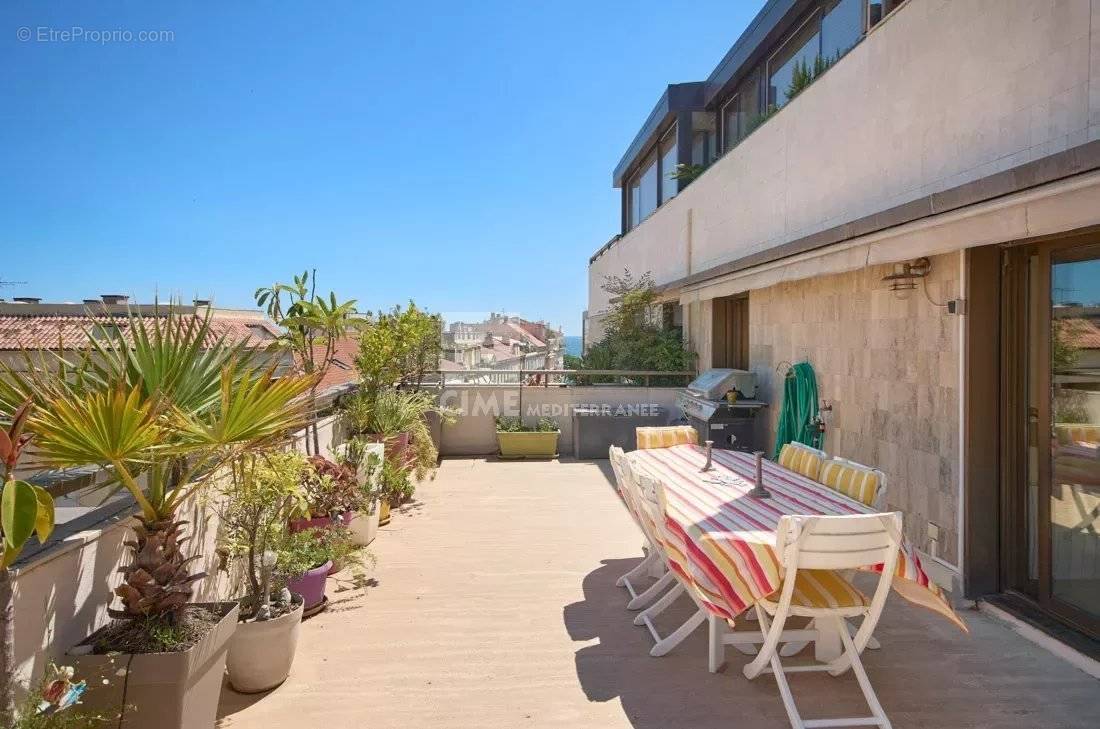 Appartement à CANNES