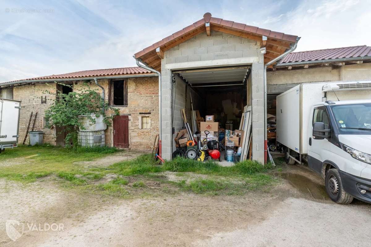 Maison à SAINT-DIDIER-SUR-CHALARONNE