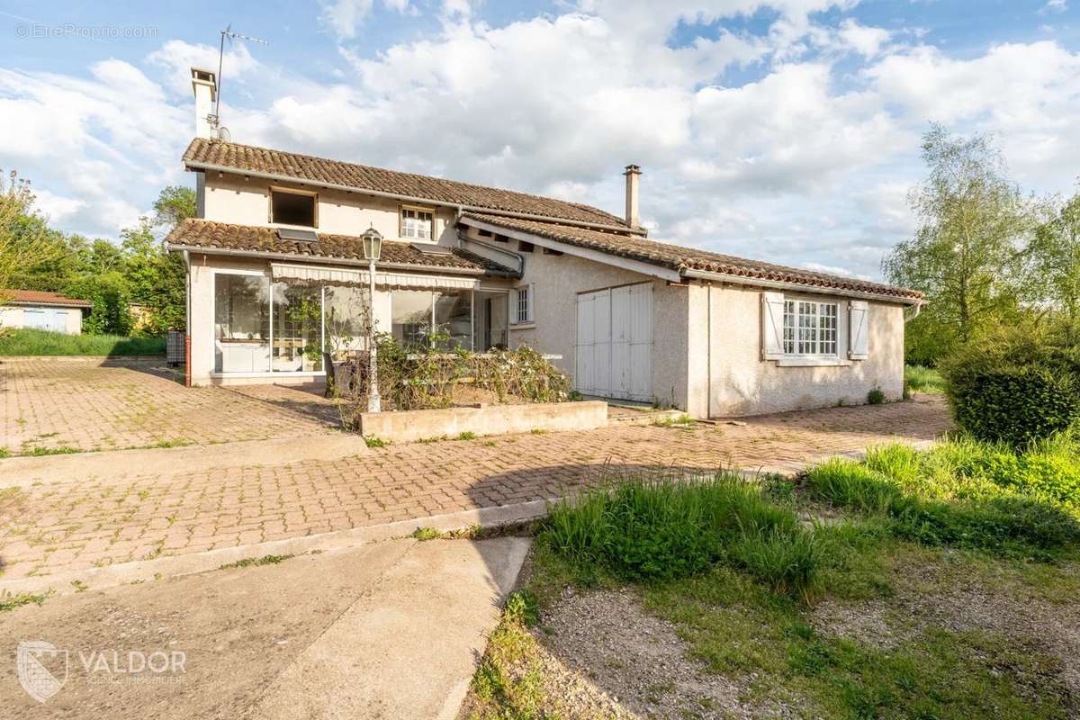 Maison à SAINT-DIDIER-SUR-CHALARONNE