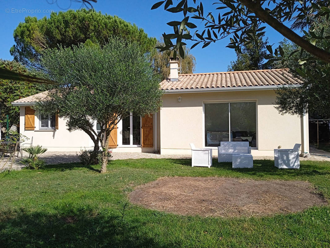 Maison à BLAYE