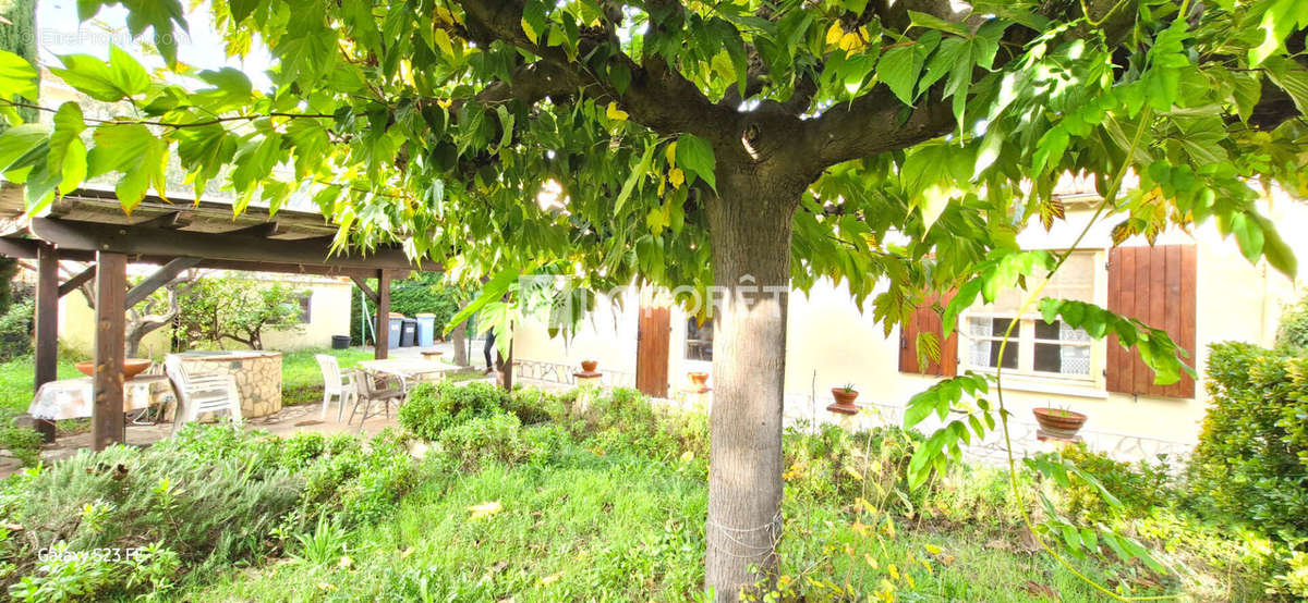 Maison à FREJUS