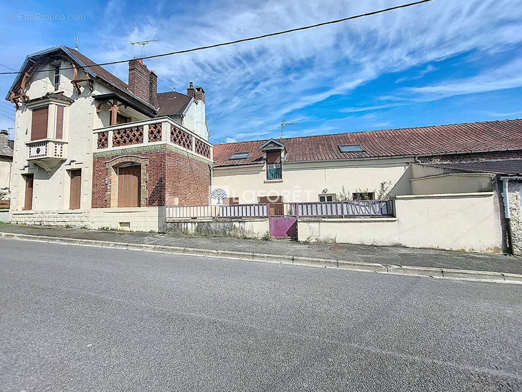 Maison à CHAUNY