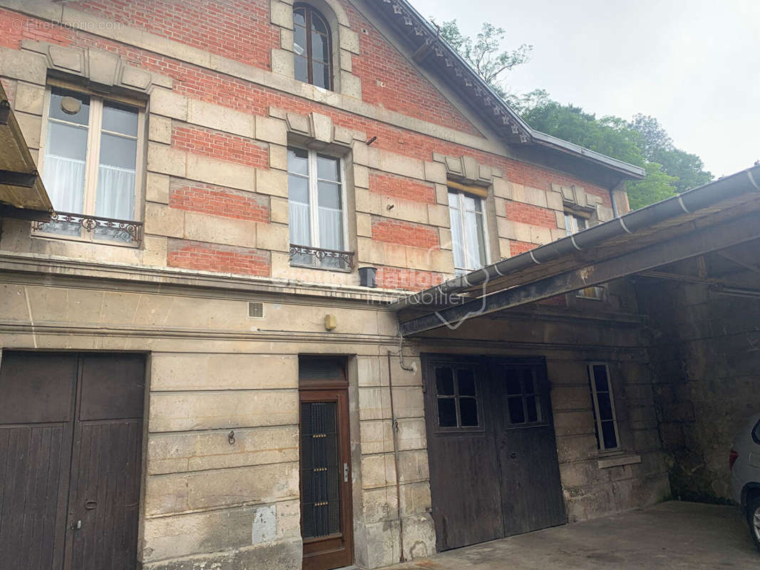 Maison à PIERREFONDS