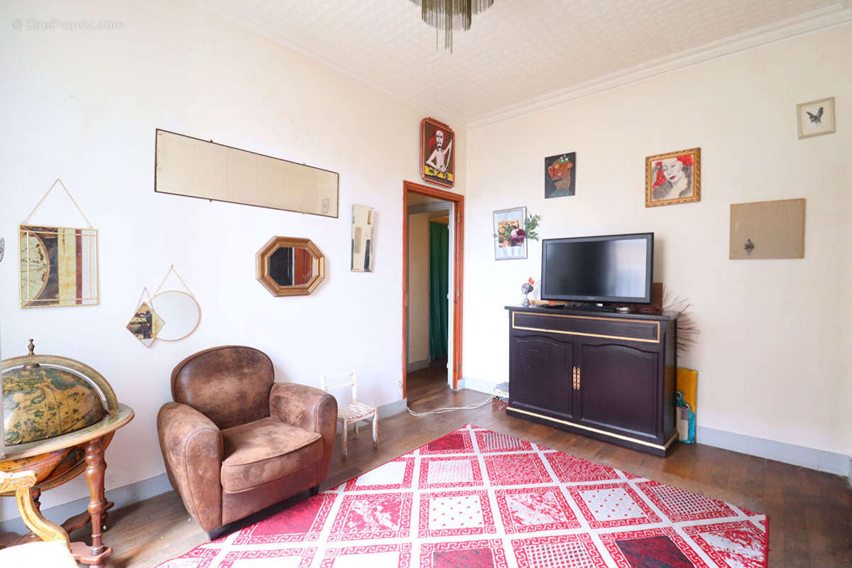 Appartement à AUBERVILLIERS