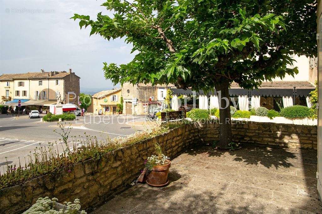 Maison à GORDES