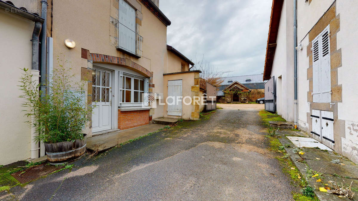 Appartement à MOULINS