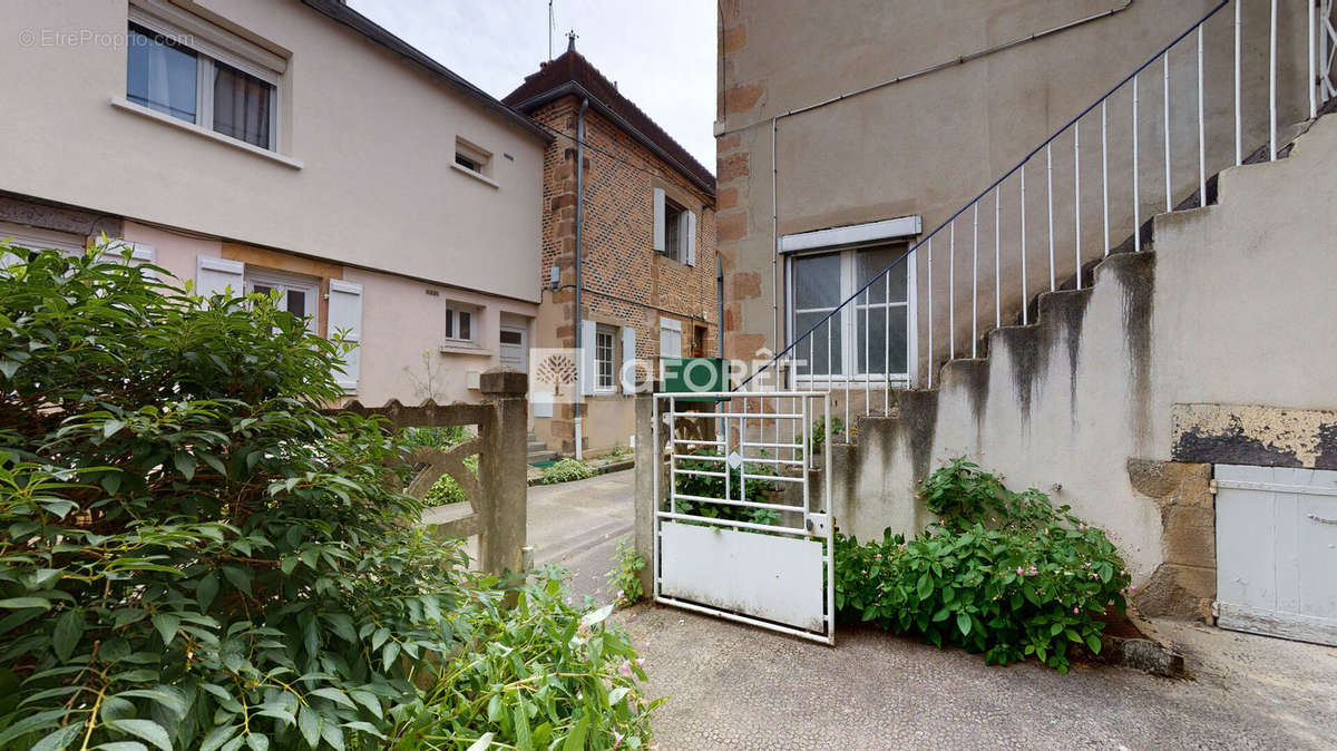 Appartement à MOULINS