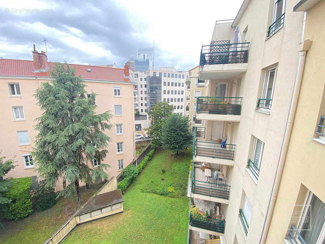 Appartement à LYON-3E