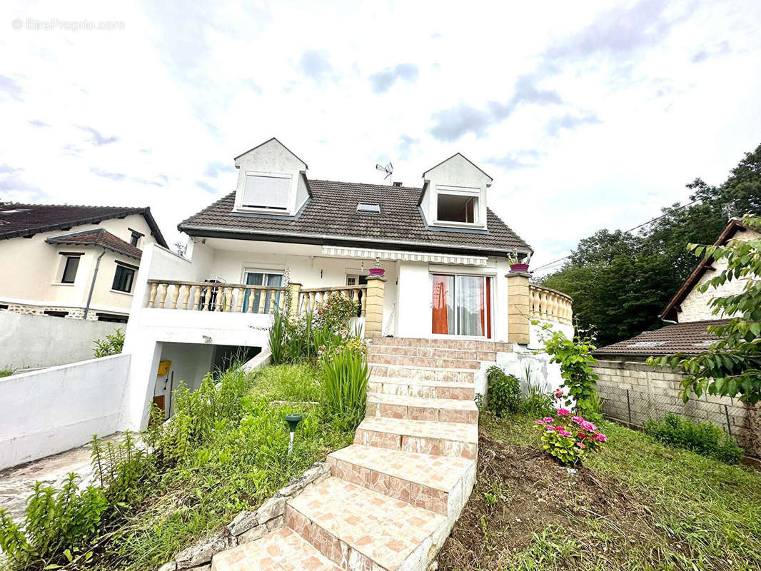 Maison à YERRES