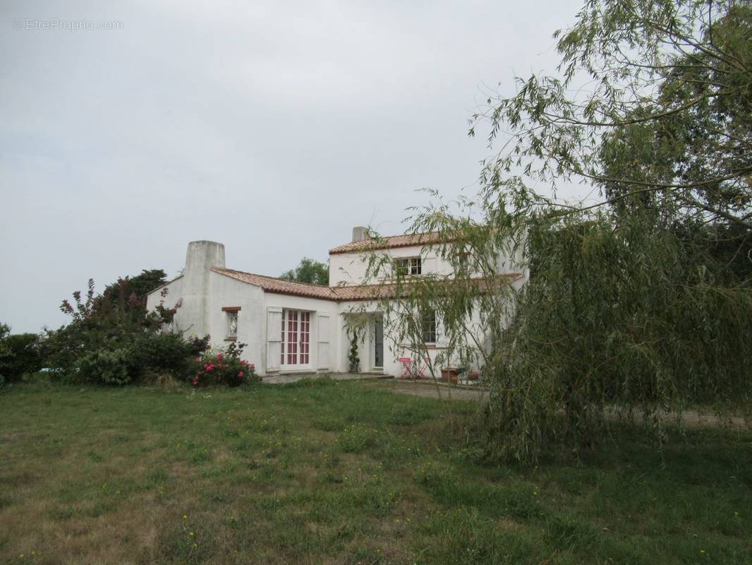 Maison à BOUIN