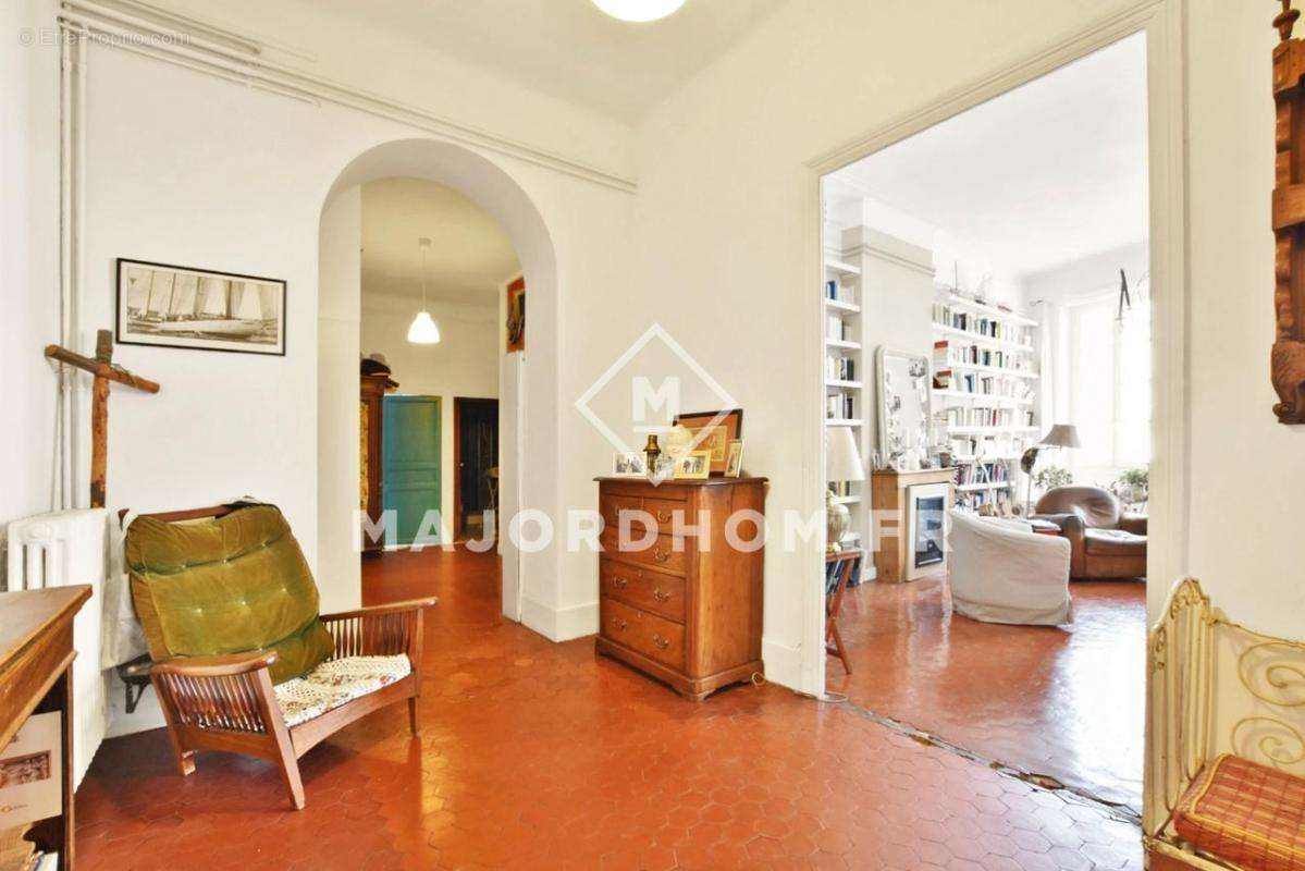 Appartement à MARSEILLE-1E