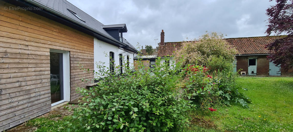 Maison à TOURS-EN-VIMEU