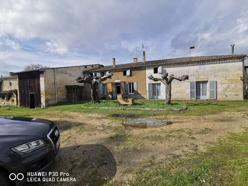 Maison à SAINT-DENIS-DE-PILE