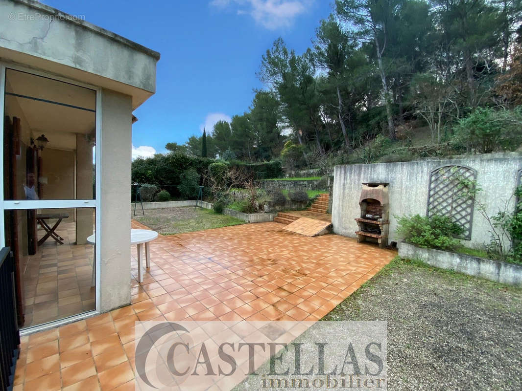 Maison à CARNOUX-EN-PROVENCE