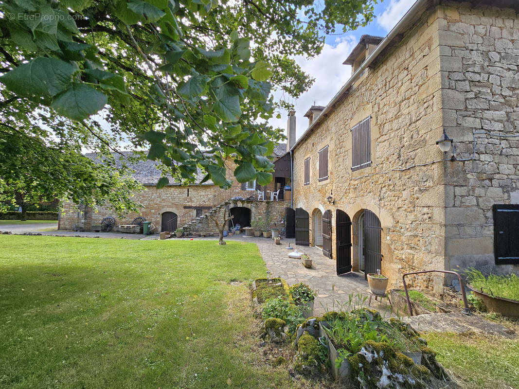 Maison à BOZOULS