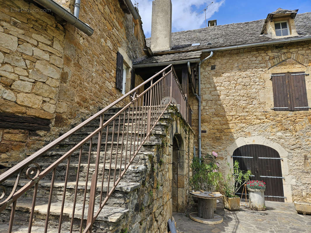 Maison à BOZOULS