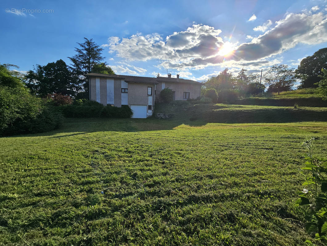 Maison à SAINT-SAUVEUR