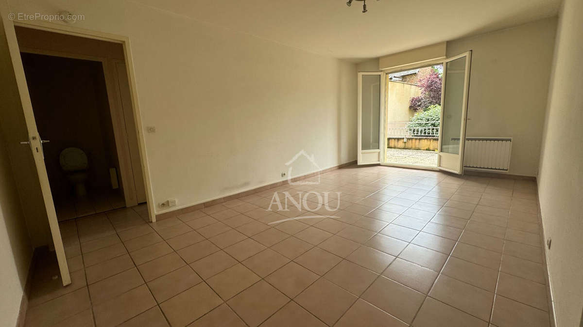 Appartement à BROU