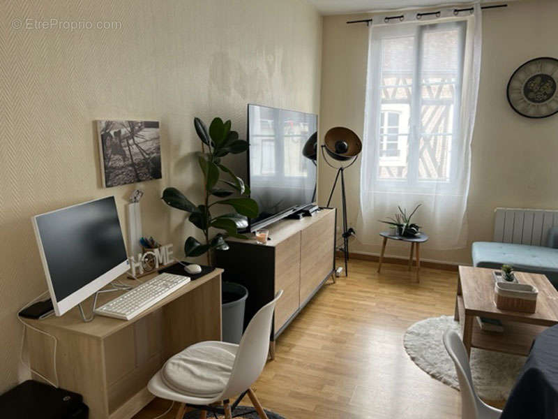 Appartement à BROU