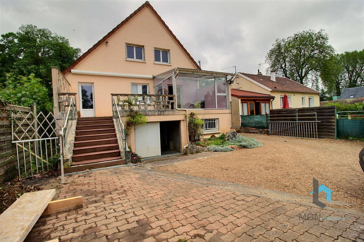 Maison à NOGENT-LE-ROI