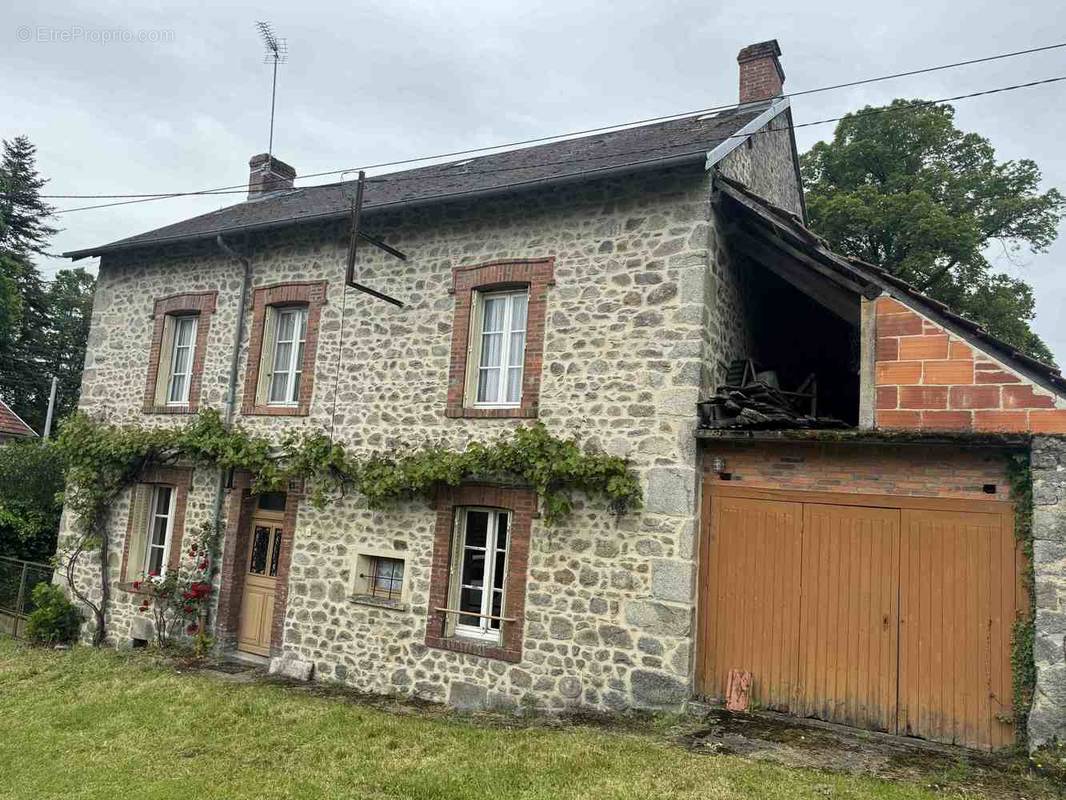 Maison à SAINT-DIZIER-LEYRENNE