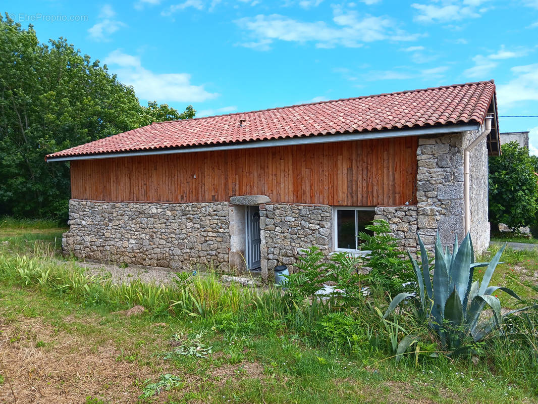 Maison à PRAYSSAS