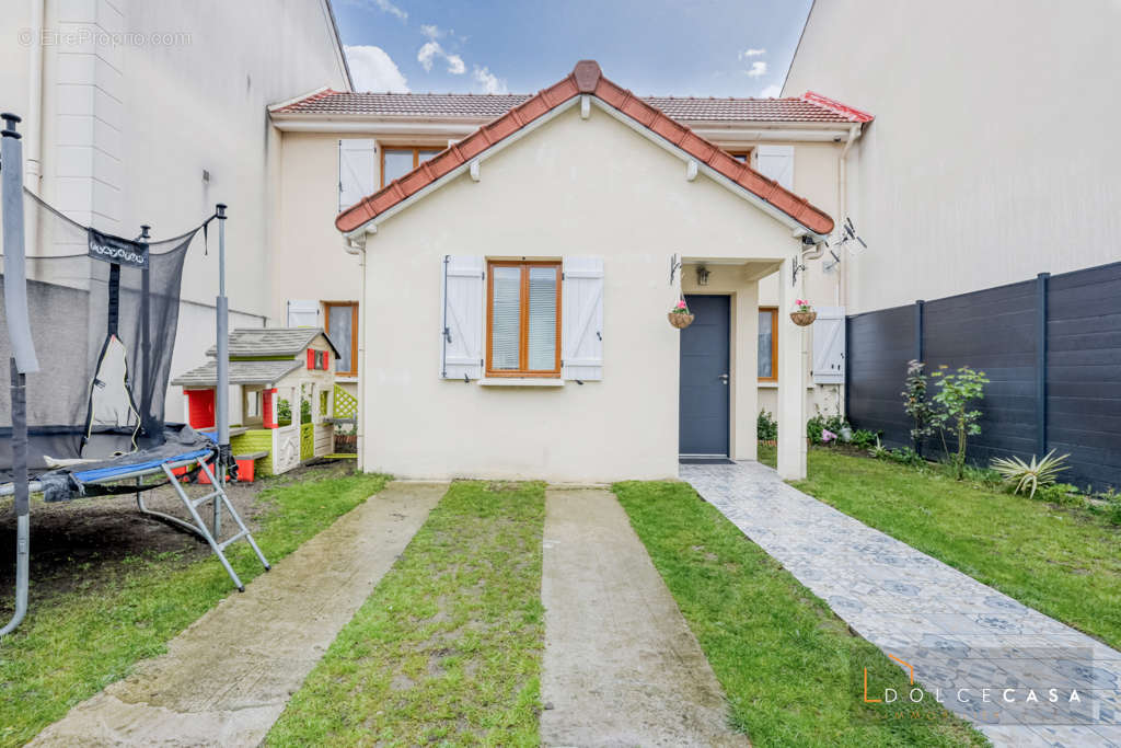 Maison à LE PERREUX-SUR-MARNE