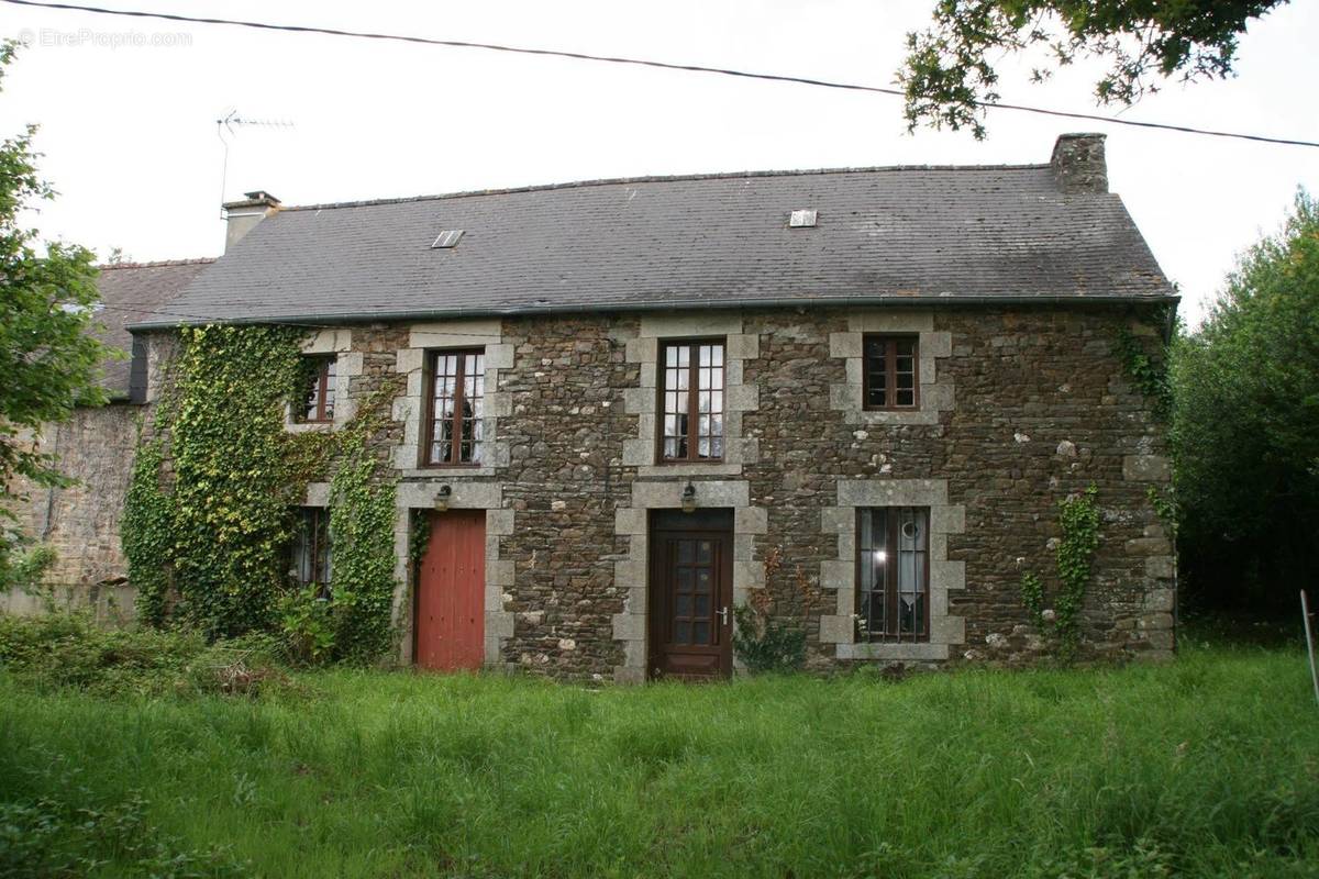 Maison à SAINT-MALO-DES-TROIS-FONTAINES