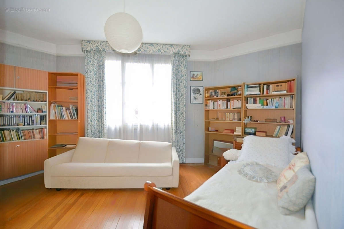 Appartement à ISSY-LES-MOULINEAUX