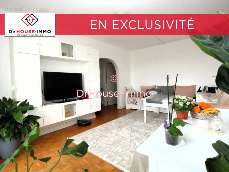 Appartement à FRESNES