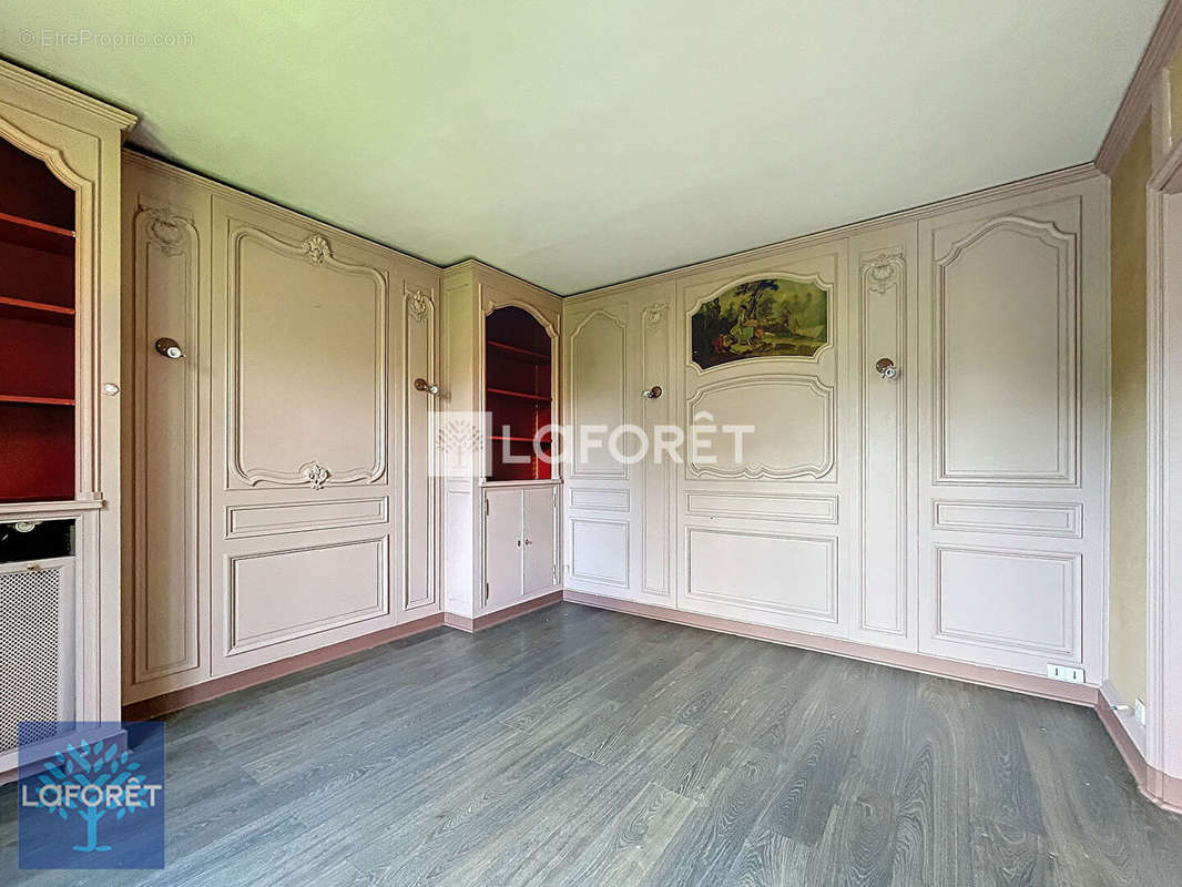 Appartement à VIGNEUX-SUR-SEINE