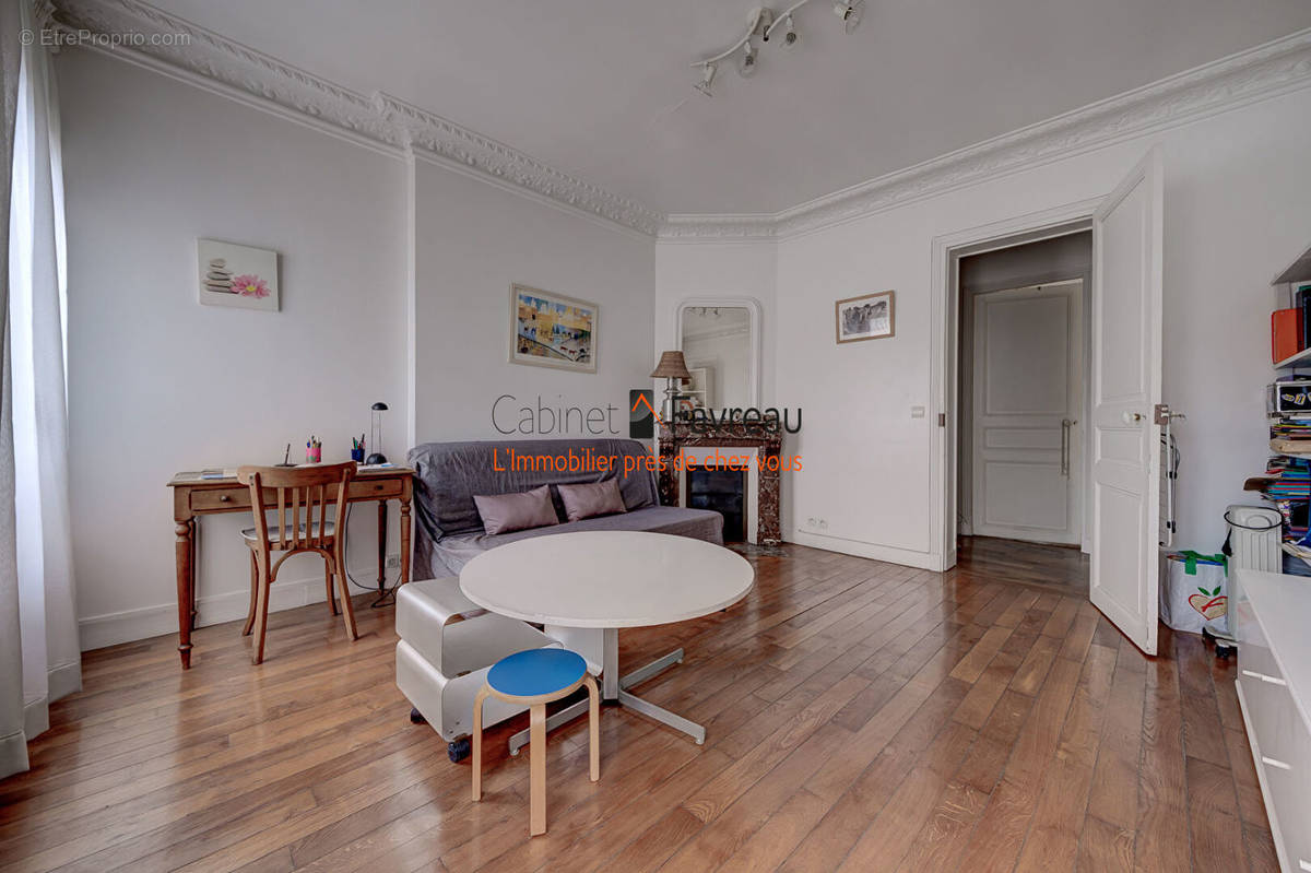 Appartement à IVRY-SUR-SEINE