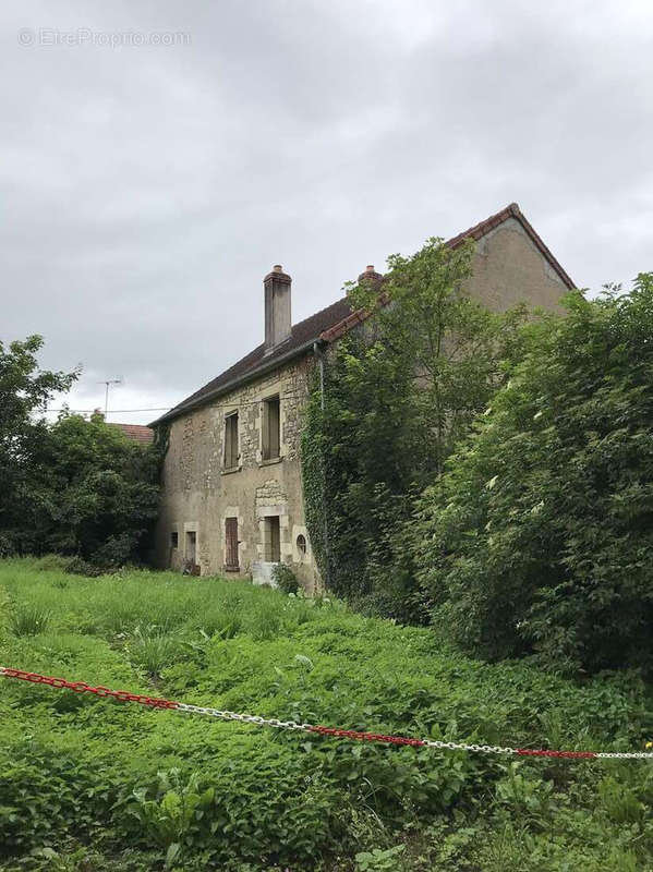 Maison à TANNAY