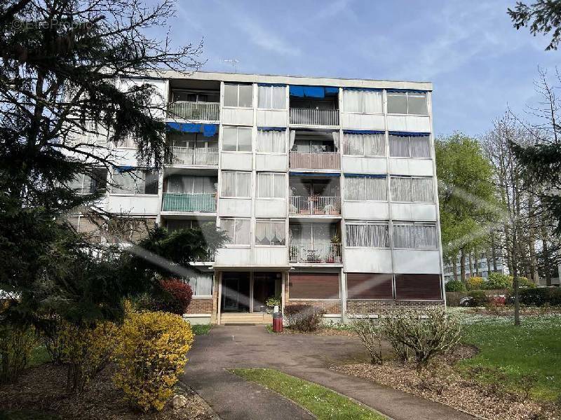 Appartement à BOUSSY-SAINT-ANTOINE