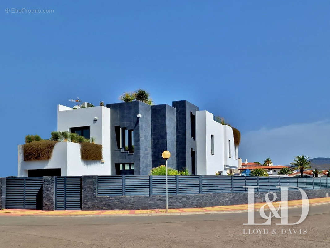 Maison à LE CHATEAU-D&#039;OLERON