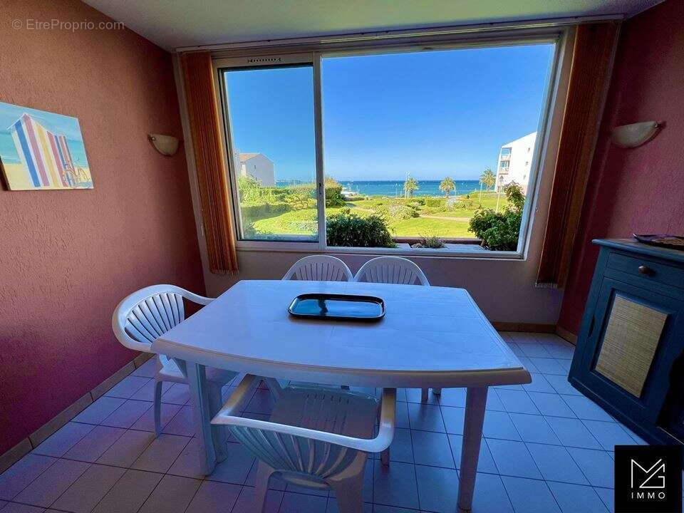 Appartement à SIX-FOURS-LES-PLAGES