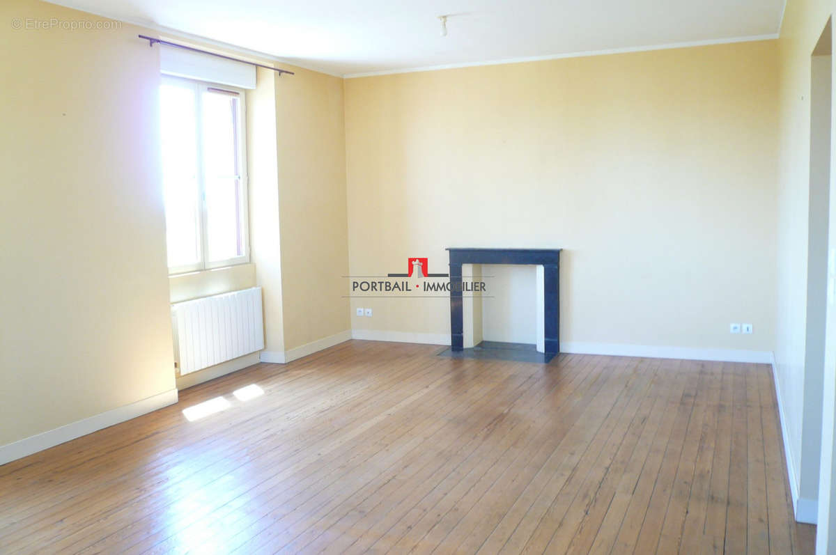 lot2 - Appartement à SAINT-ANDRE-DE-CUBZAC