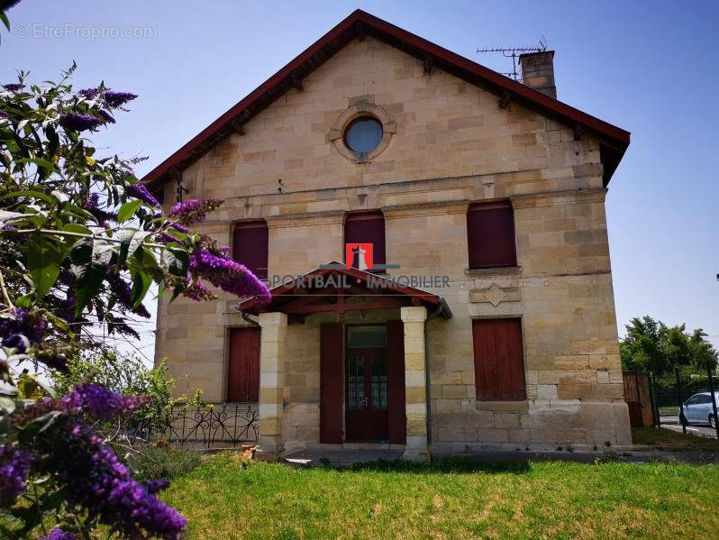 Appartement à SAINT-ANDRE-DE-CUBZAC