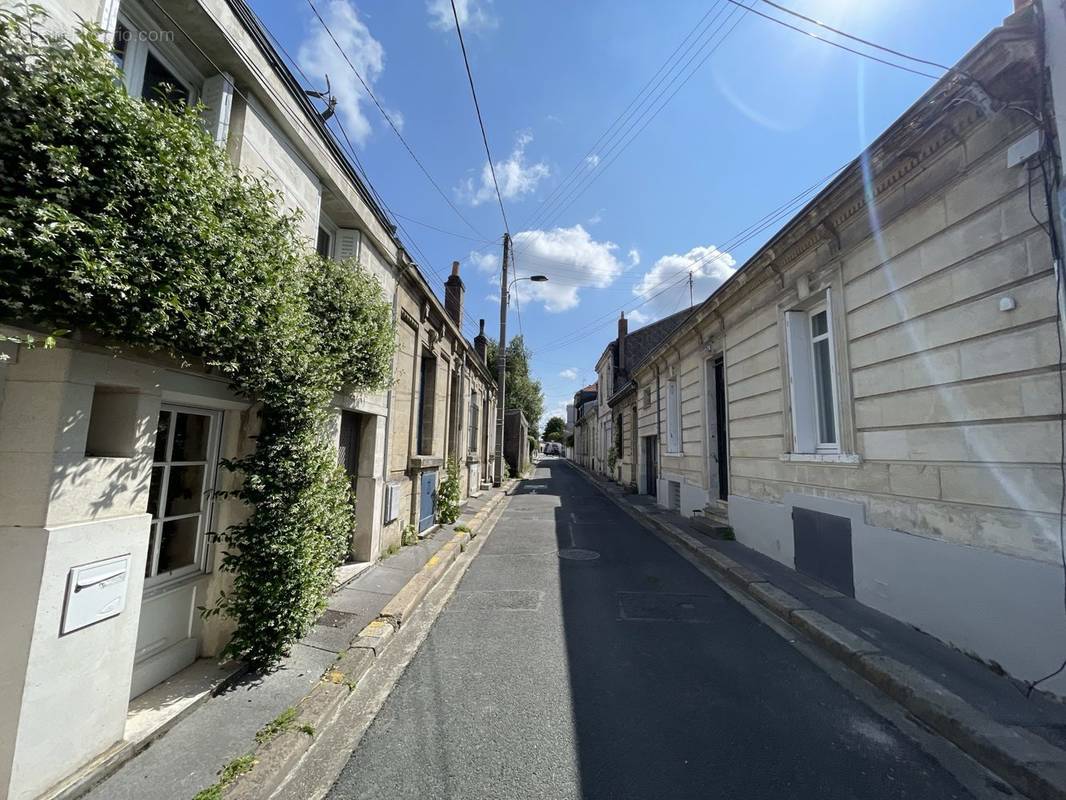 Appartement à BORDEAUX