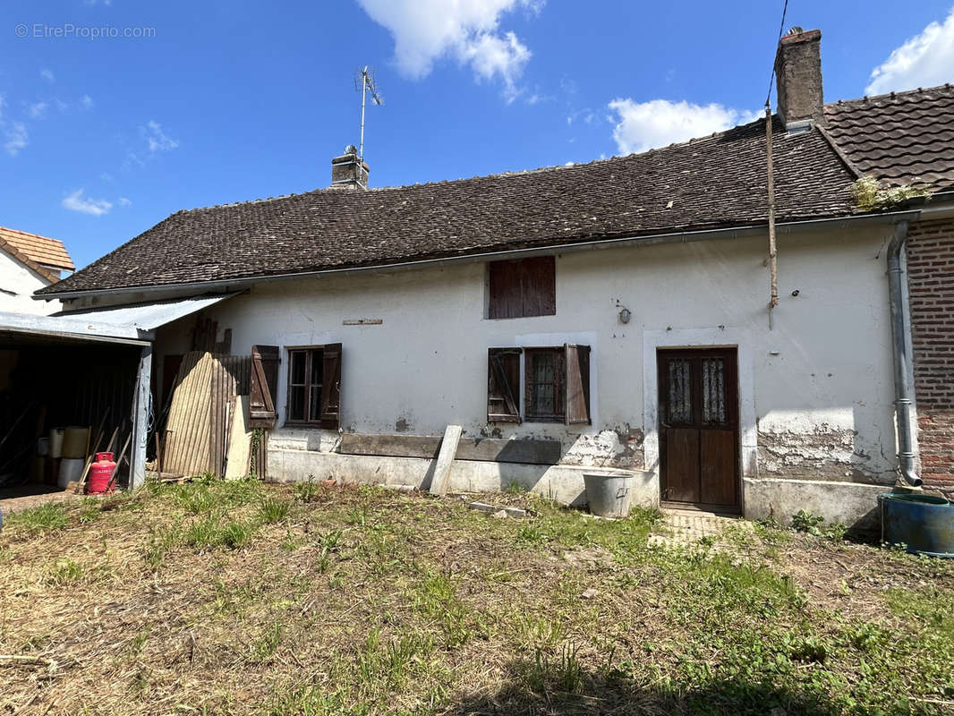 Maison à ECUELLES