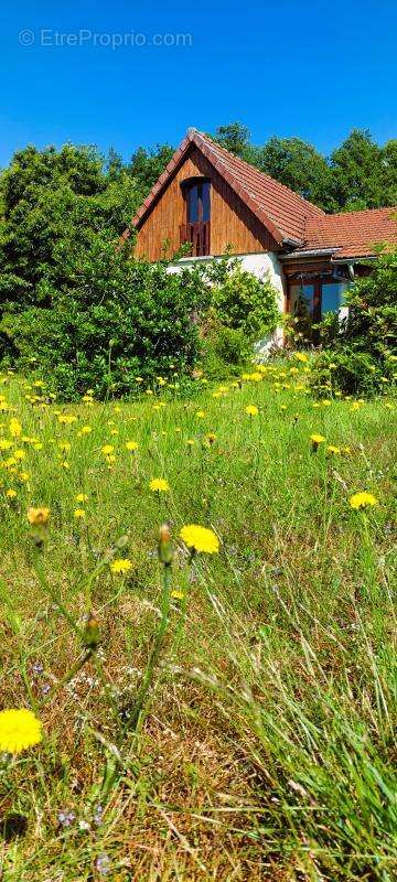 Maison à ESMOULIERES