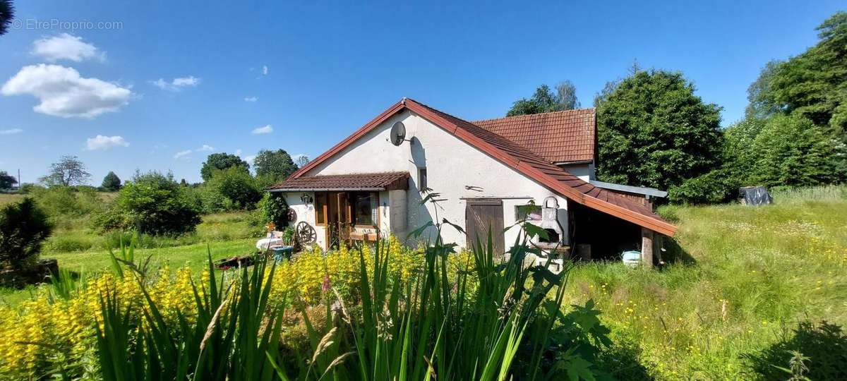 Maison à ESMOULIERES