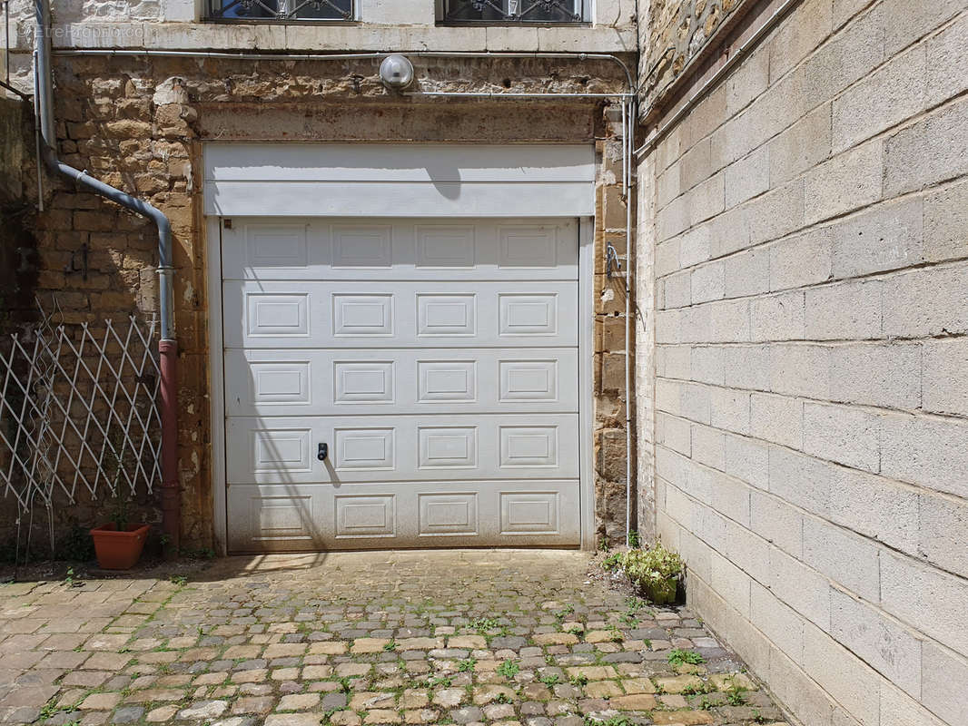 Appartement à CHARLEVILLE-MEZIERES