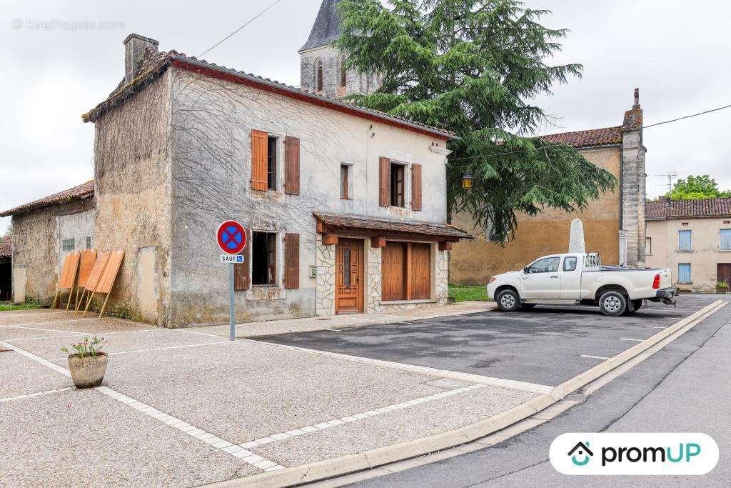 Maison à PALLUAUD