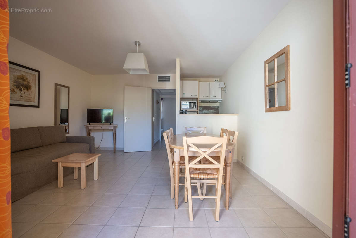 Appartement à BONNIEUX