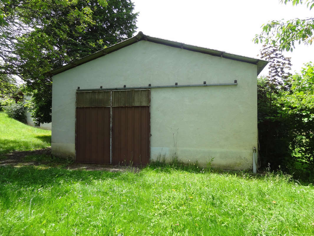 Maison à SAINT-PARDOUX-LA-RIVIERE